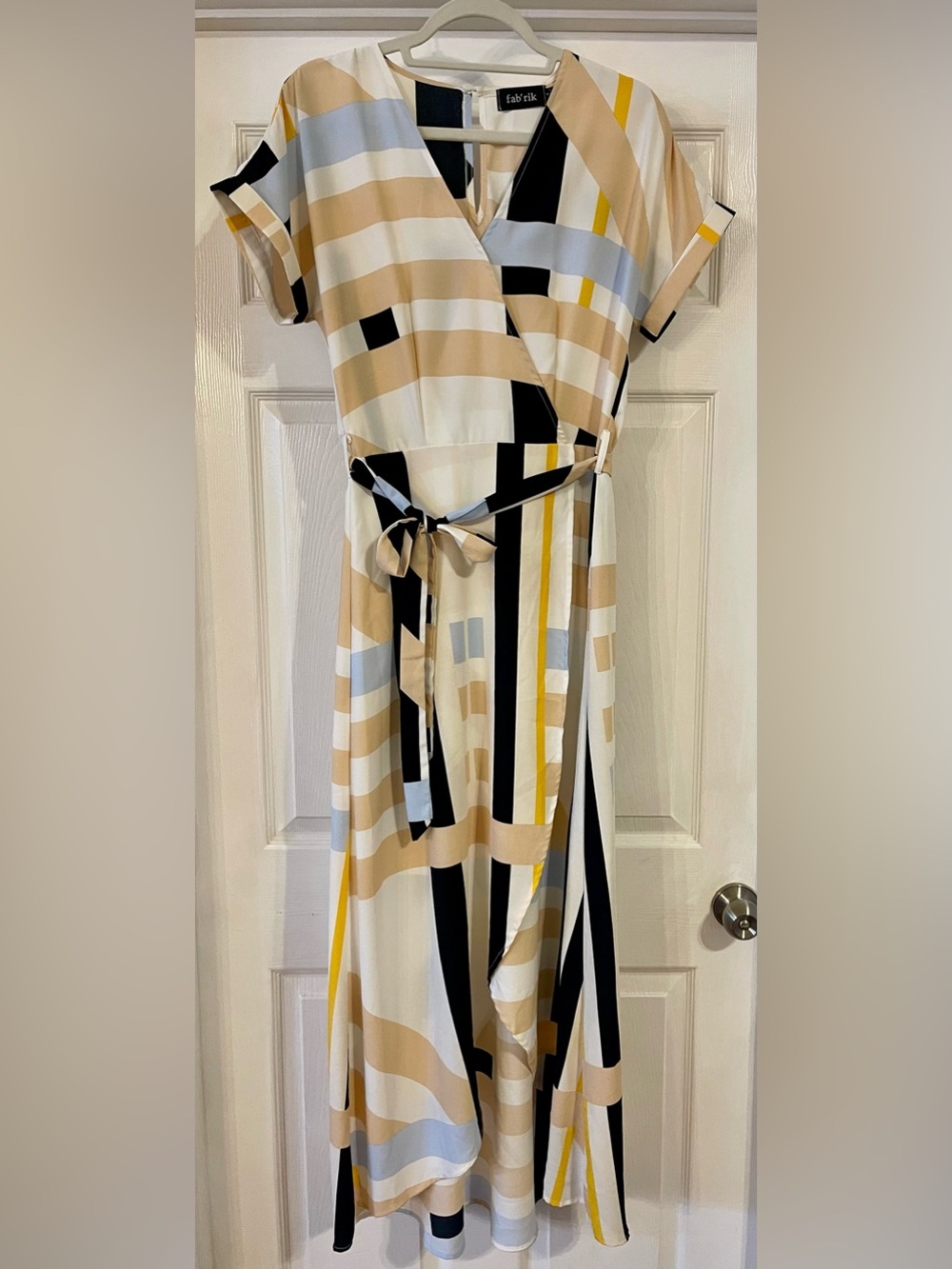 Fabrik Multicolor Short Sleeve Faux Wrap Dress with Ties Size S